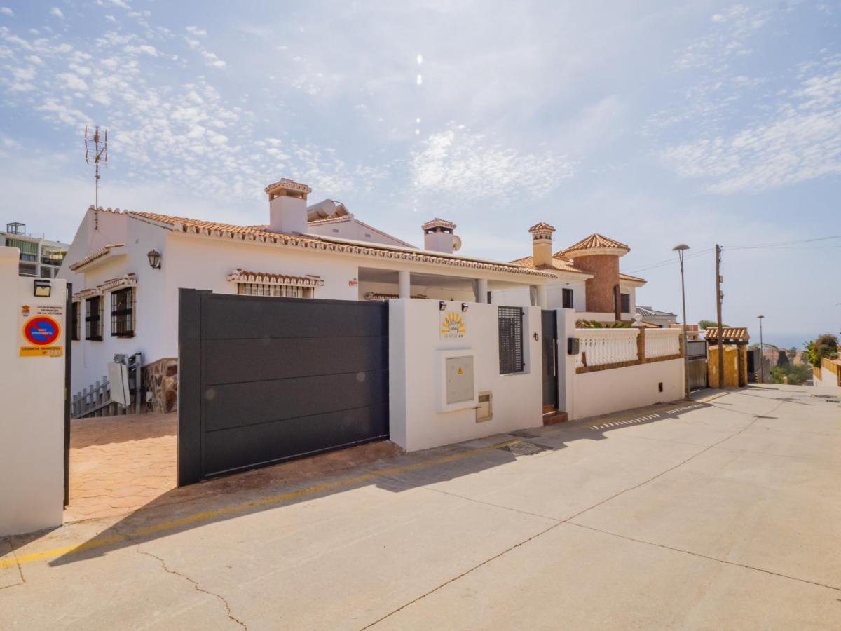 Cubo'S Hostal William'S Sunny 1 With Breakfast Torre de Benagalbon Exterior photo